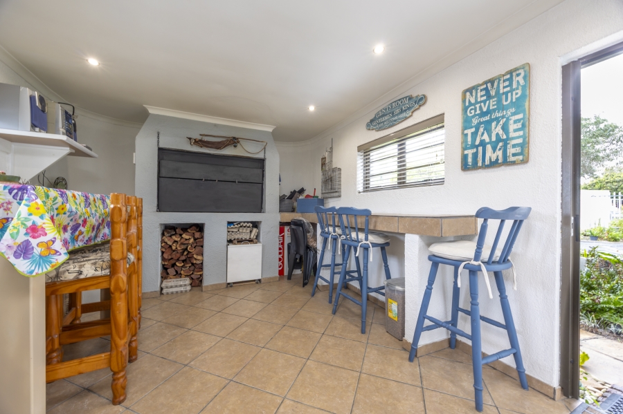 3 Bedroom Property for Sale in Sonnekuil Western Cape